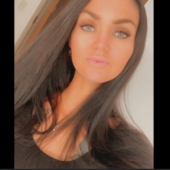 Meet Me❤️😘💁🏻👠🤘‼️ - Picture 1 of 5